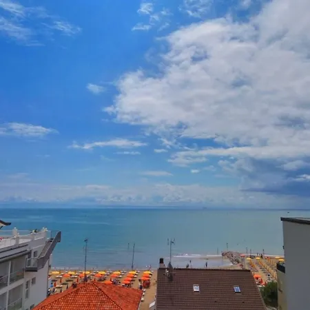 Апартаменты Beautiful Duplex Penthouse In Lignano *
